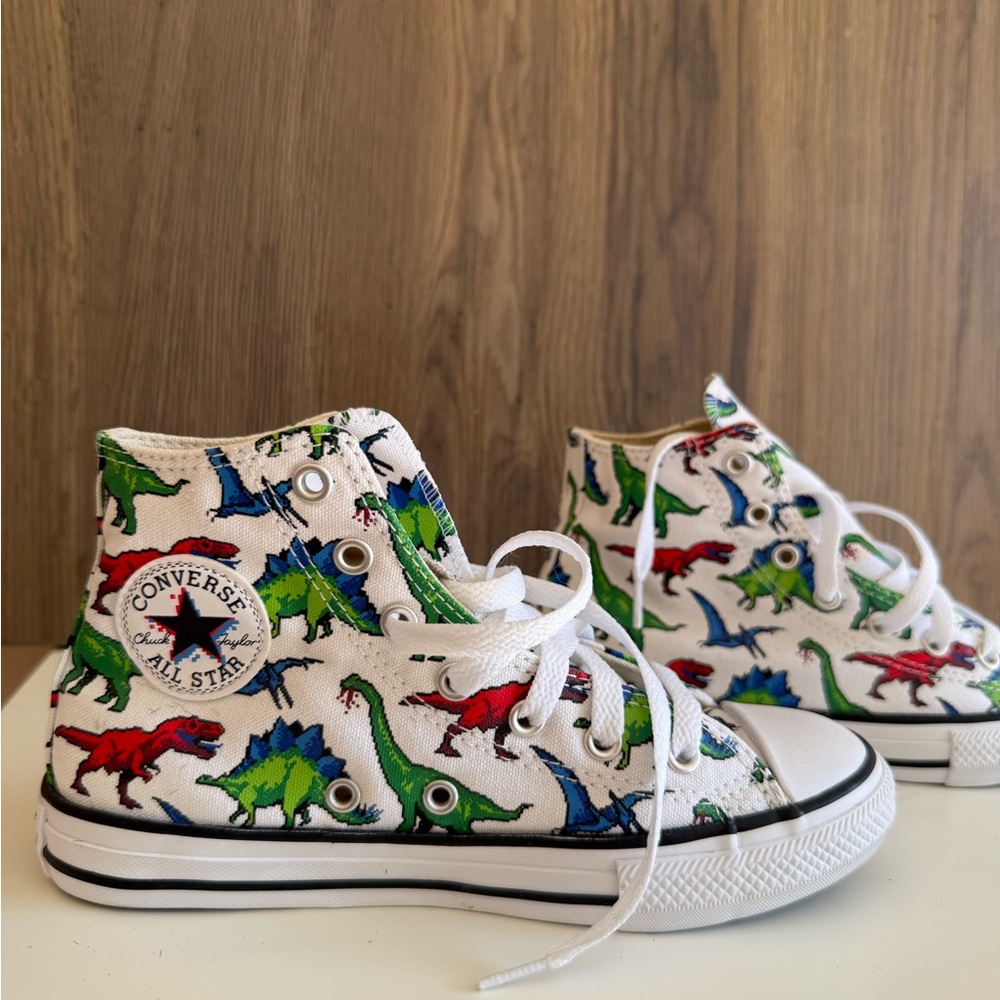 NEW-Converse Kids High-Top Sneakers with Dinosaur Print- Size 2